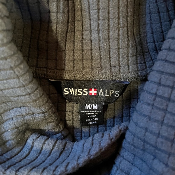 Microgrid fleece top - Picture 3 of 4